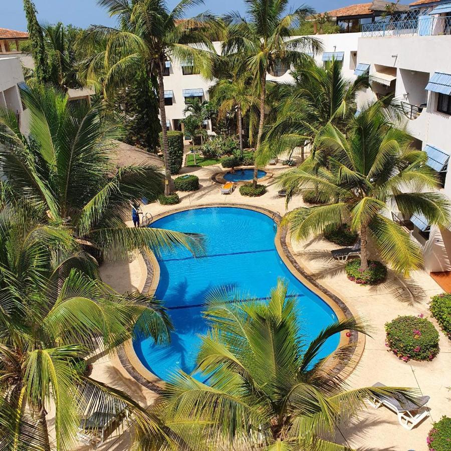 Saly Superbe Appartement Avec Piscine, Proche Centre Ville, Restaurant, Mer מראה חיצוני תמונה