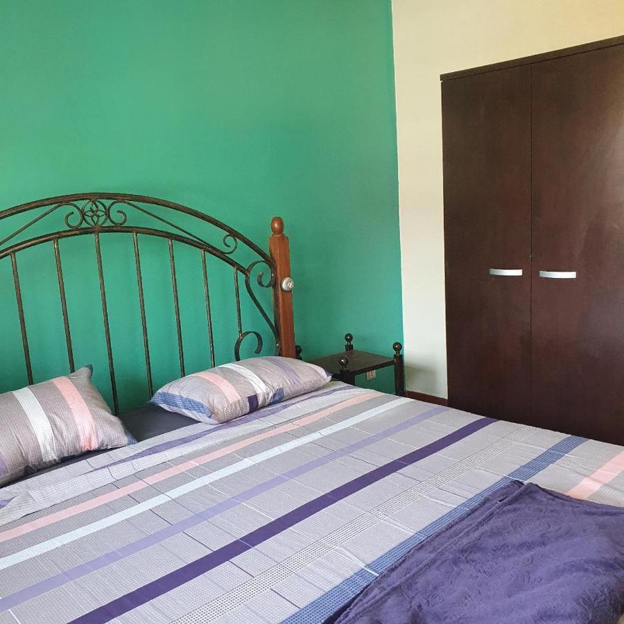 Saly Superbe Appartement Avec Piscine, Proche Centre Ville, Restaurant, Mer מראה חיצוני תמונה